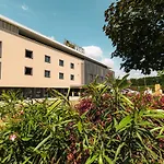 One Hotel&restaurant
