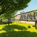 One Hotel&restaurant