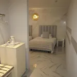 One Hotel&restaurant 4*