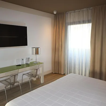 One & Restaurant Hotel