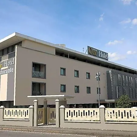 One Hotel&restaurant