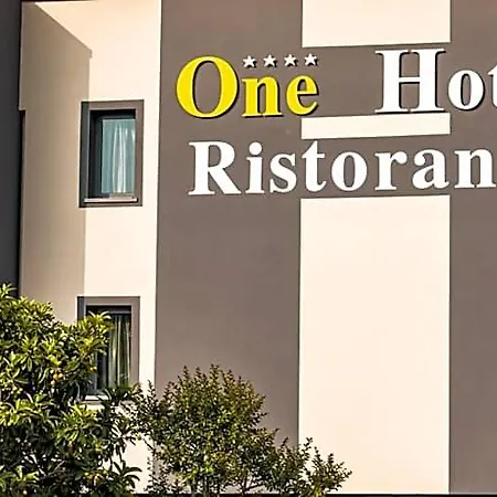 One Hotel&restaurant Hotel 4*