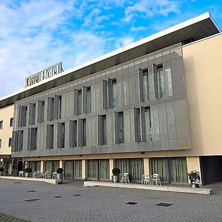 One Hotel&restaurant