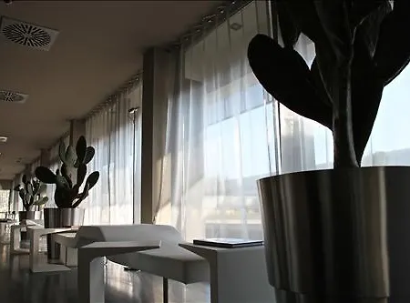 One & Restaurant Hotel Dalmine