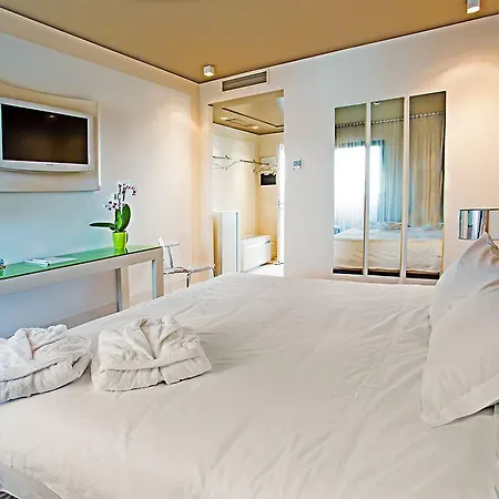 Hotel One Hotel&restaurant 4*
